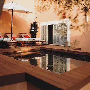 Serrete Hotel